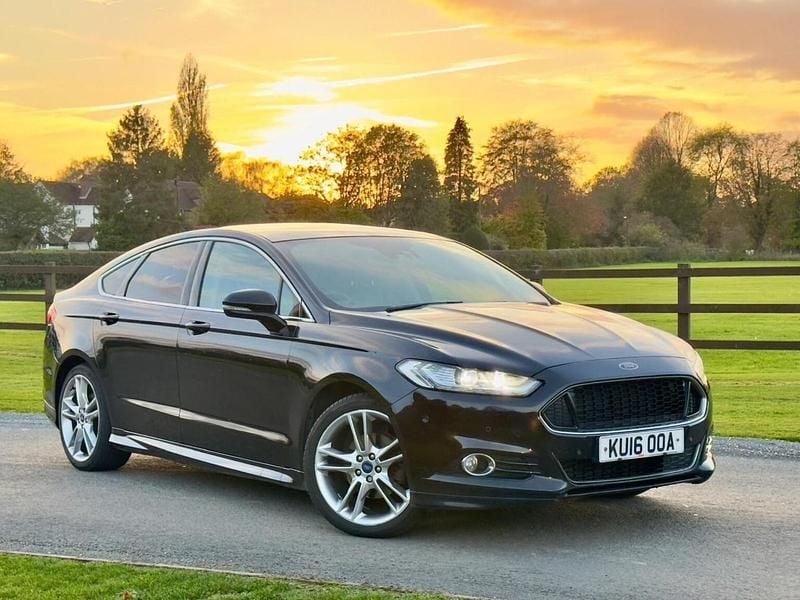 Used Ford Mondeo Titanium 2016 Black Hatchback
