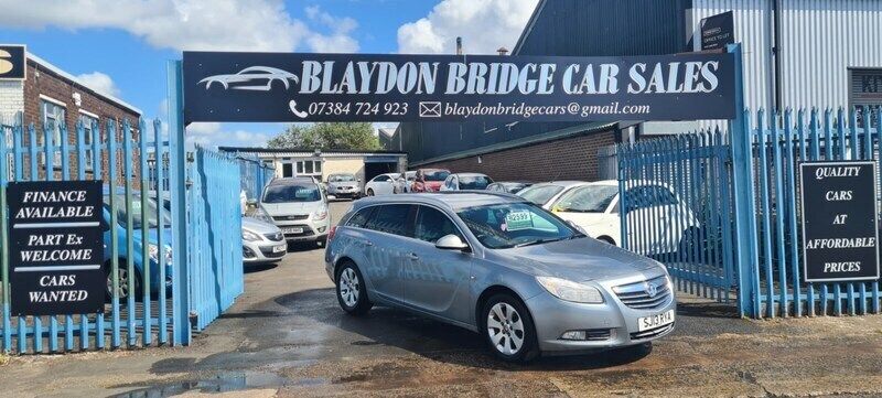 Silver Used 2013 Vauxhall Insignia SRi Estate | £2,599 (Fair price) - Image 1/4