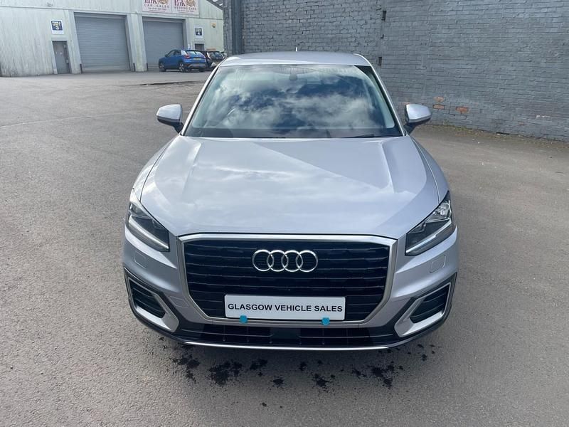 Begagnad Audi Q2 Sport 116 HK (85 kW) 2017 Silver SUV