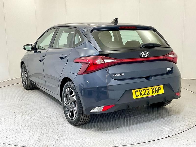 Used Hyundai i20 SE 100 HP (73 kW) 2022 Grey Hatchback