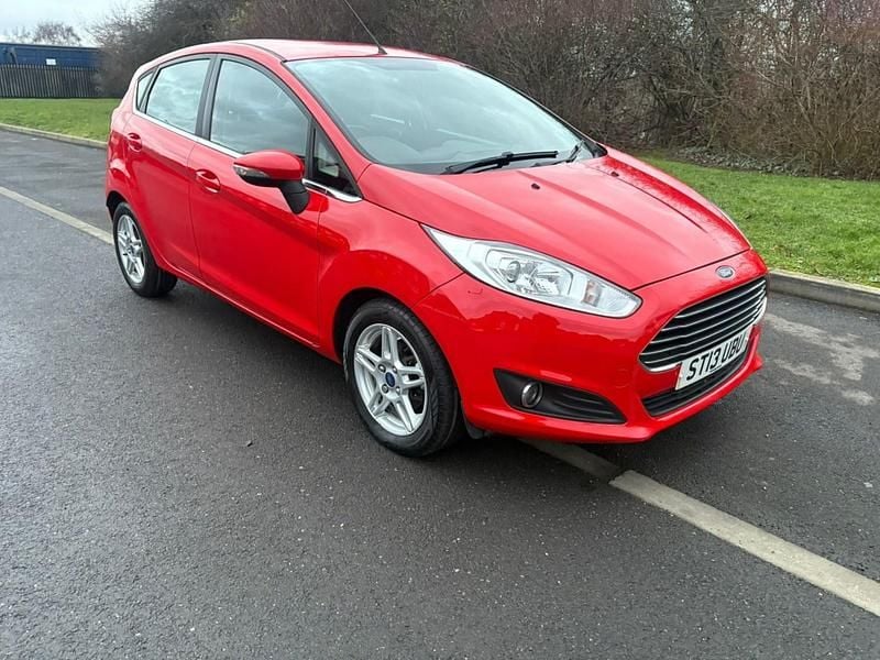 Used Ford Fiesta Zetec 2013 Red Hatchback