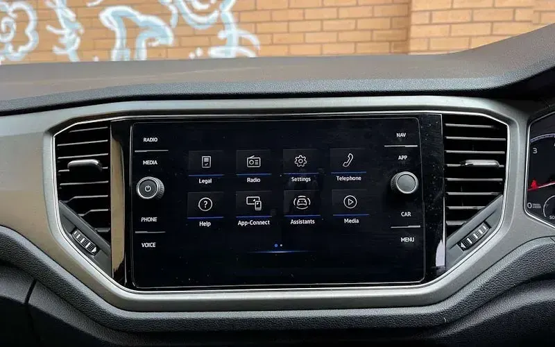 Used VW T-Roc SE 150 HP (110 kW) 2021 Orange SUV