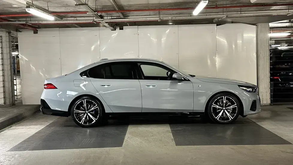 Used BMW 530e M Sport 295 HP (216 kW) 2026 Grey