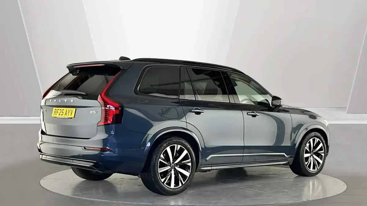 Used Volvo XC90 Plus 247 HP (181 kW) 2026 SUV