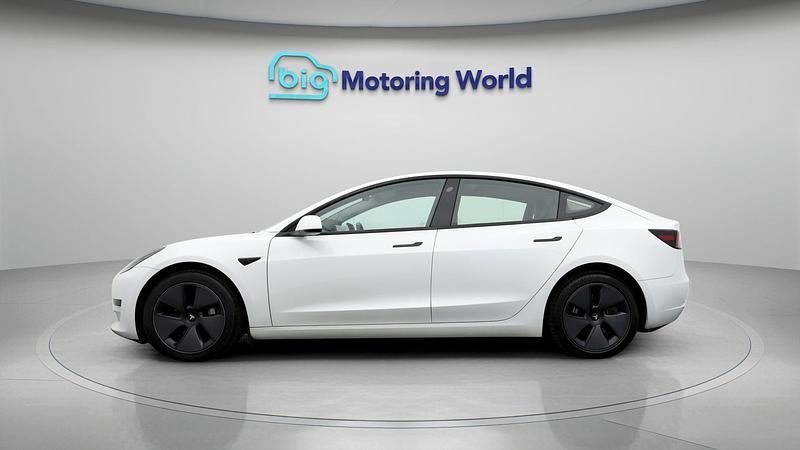 Used Tesla Model 3 RWD 222 kW (302 HP) 2022 White Sedan