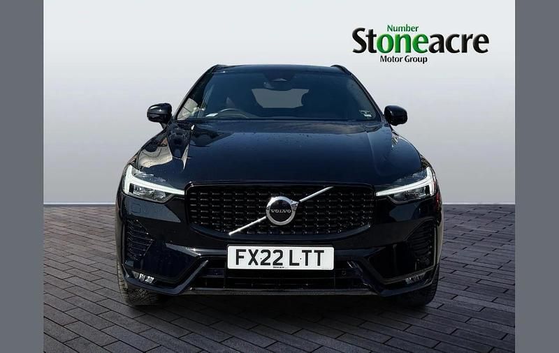 Used Volvo XC60 R-Design Pro 197 HP (144 kW) 2022 Black SUV