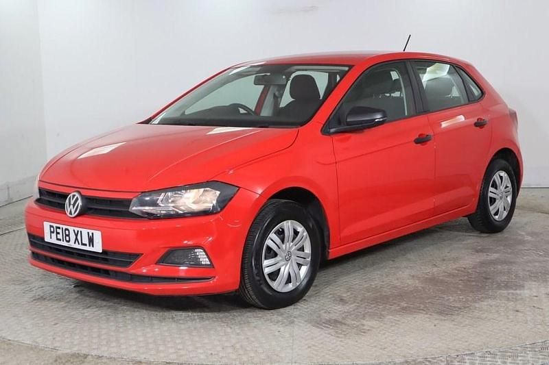 Begagnad VW Polo S 65 HK (47 kW) 2018 Röd Halvkombi