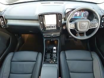 New Volvo XC40 Ultra 163 HP (119 kW) 2025 Grey SUV