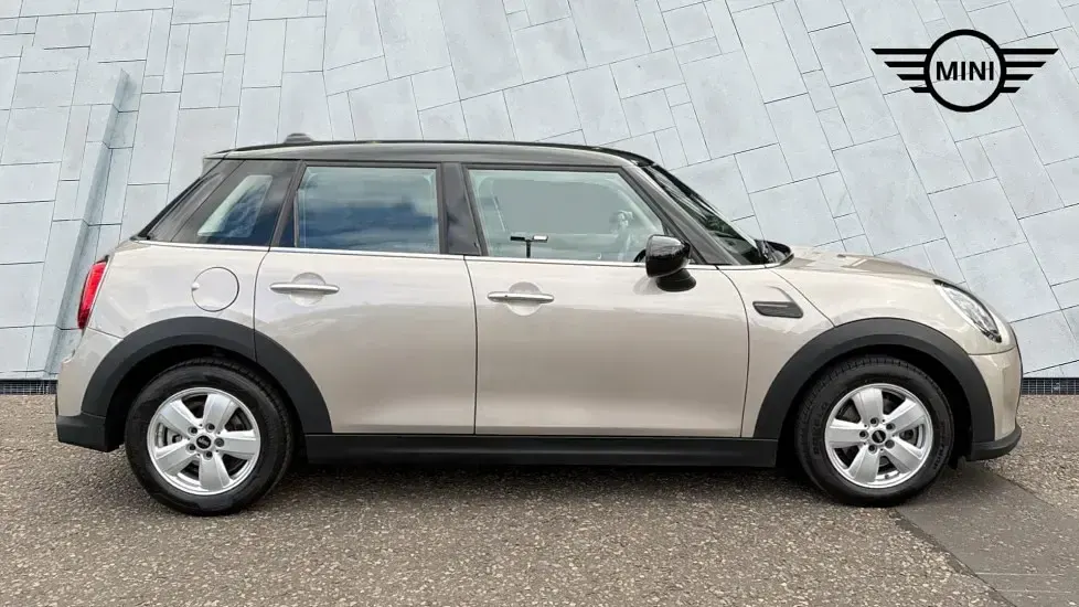 Used Mini Cooper Classic 134 HP (98 kW) 2023 Grey Hatchback