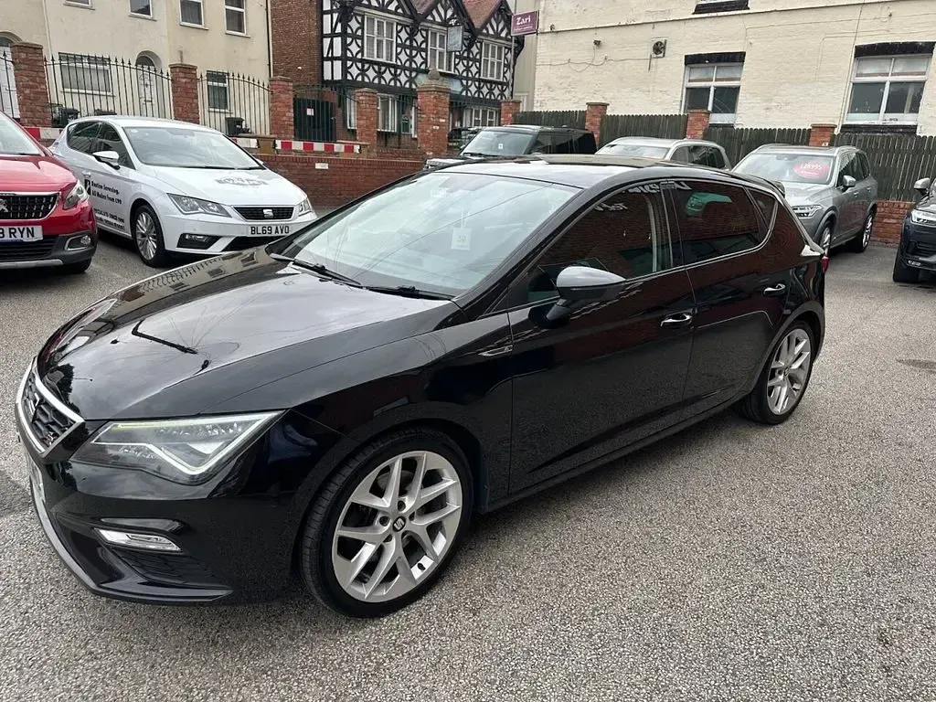 Used Seat Leon FR 184 HP (135 kW) 2018 Black Hatchback