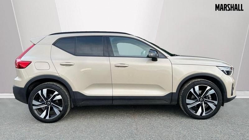 Used Volvo XC40 Plus 197 HP (144 kW) 2024 Sand dune SUV