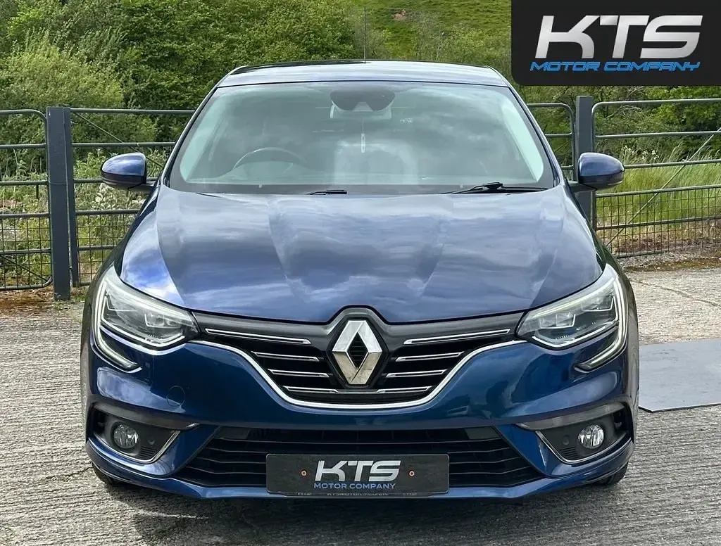 Używany Renault Mégane Signature 130 KM (95 kW) 2017 Niebieski Hatchback