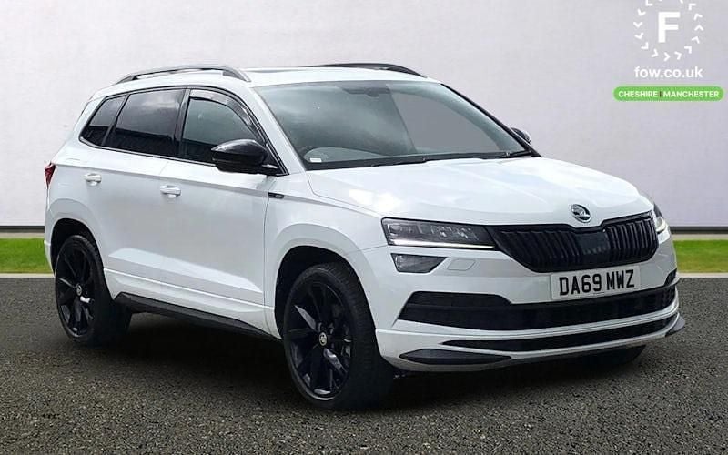 White Used 2020 Skoda Karoq SportLine SUV | £19,399 (Fair price) - Image 1/4