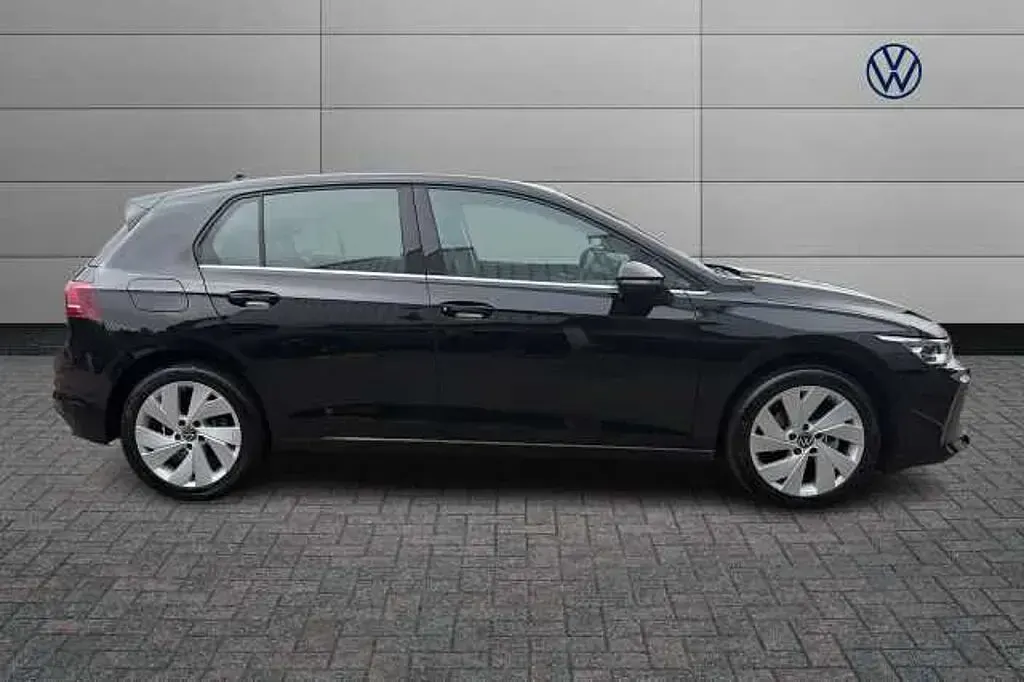 Used VW Golf VIII 150 HP (110 kW) 2025