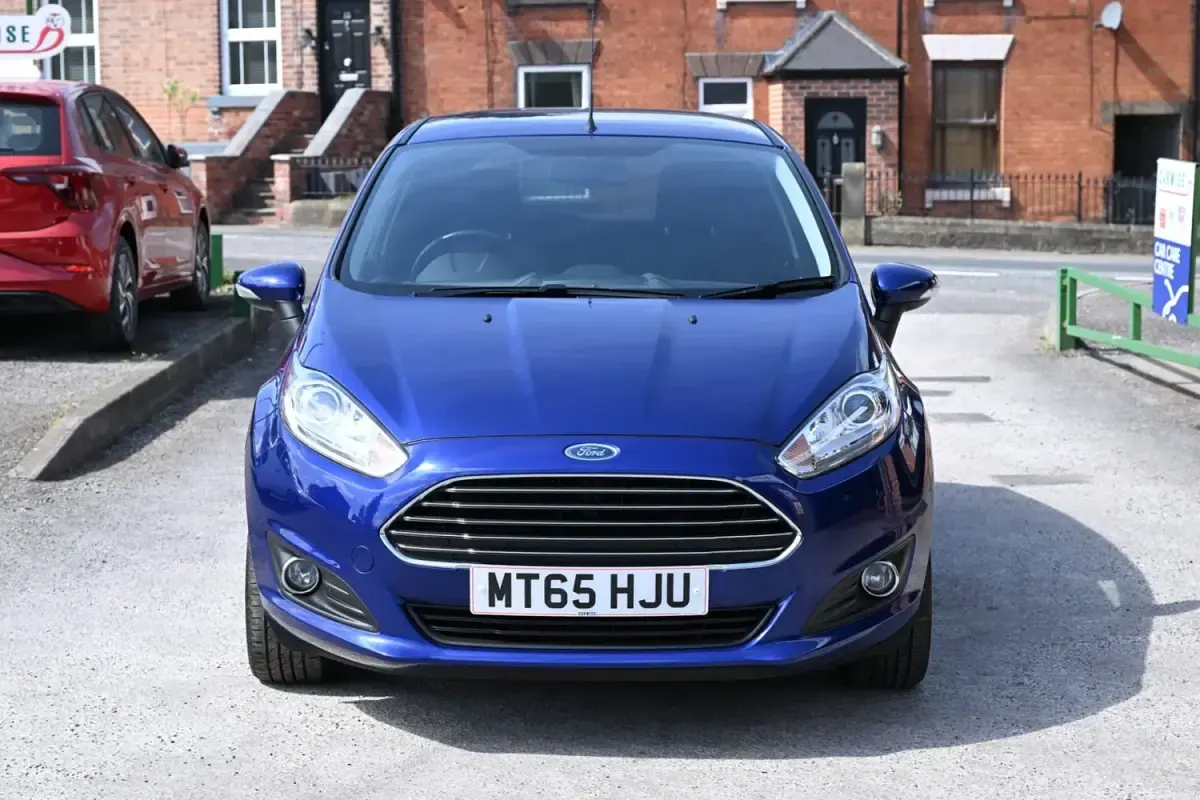 Usado Ford Fiesta Zetec 2015 Azul Citadino