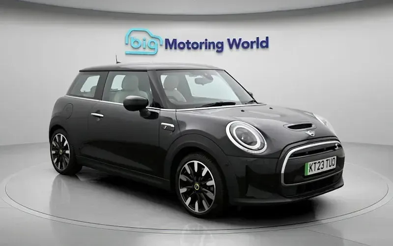 Used Mini Cooper Level 3 135 kW (184 HP) 2023 Hatchback