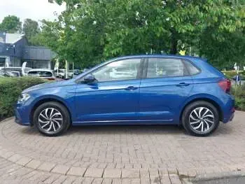 Used VW Polo Life 95 HP (69 kW) 2023 Blue Hatchback