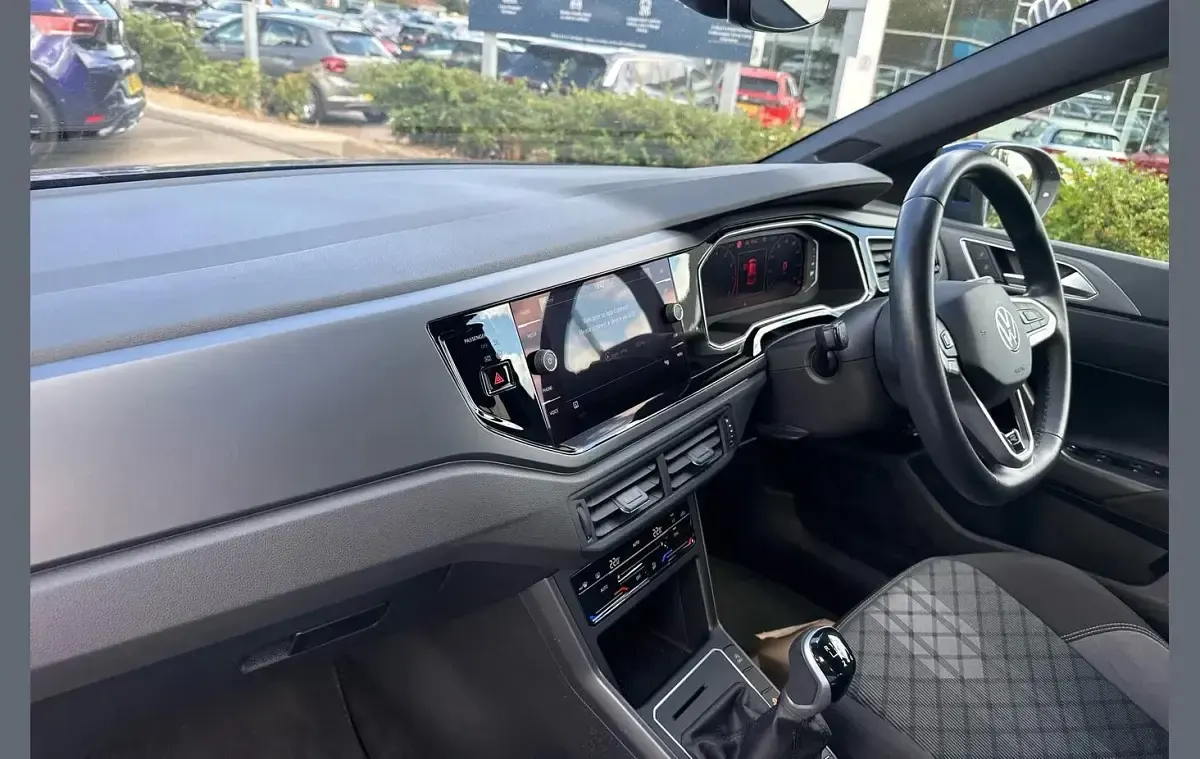 Used VW Taigo R-line 110 HP (80 kW) 2023 Blue SUV
