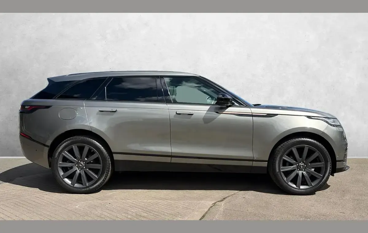 Used Land Rover Range Rover Velar HSE Dynamic 240 HP (176 kW) 2019 Silver SUV