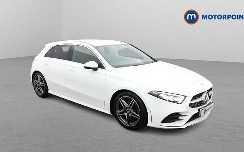 Used Mercedes A180 AMG line 136 HP (100 kW) 2020 White Hatchback