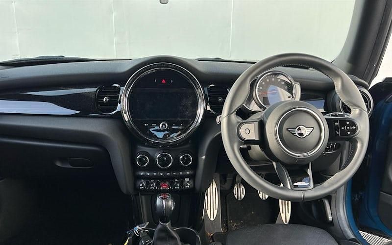 Used Mini Cooper Hatch 136 HP (100 kW) 2022 Blue Hatchback