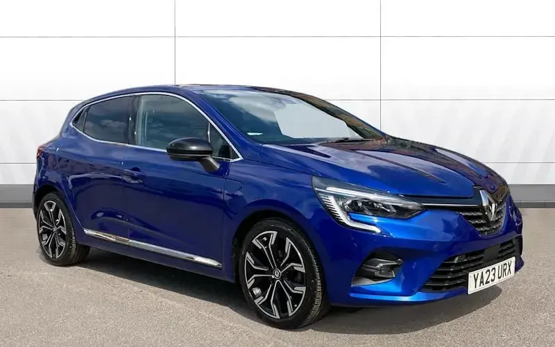 Used Renault Clio Techno 90 HP (66 kW) 2023 Hatchback