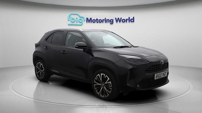 Used 2022 Toyota Yaris Hybrid | £21,100 - Image 1/4