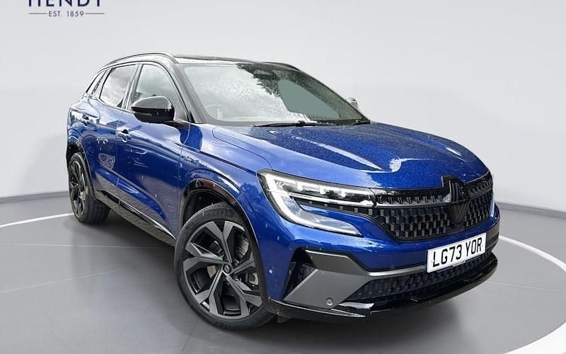 Blue/black Used 2023 Renault Austral Iconic Esprit Alpine SUV | £25,999 (Fair price) - Image 1/4