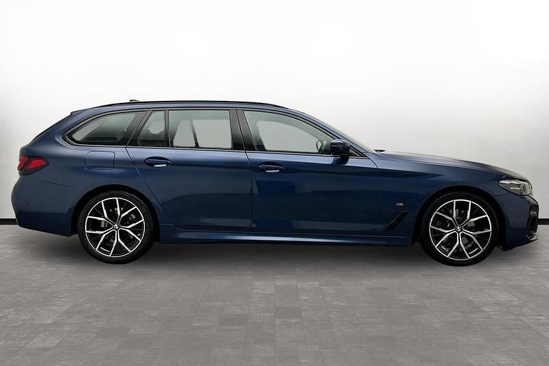 Used BMW 520 M Sport 187 HP (137 kW) 2022 Blue Estate