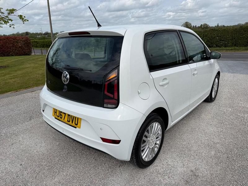 Used VW up! move up! 60 HP (44 kW) 2017 White Hatchback