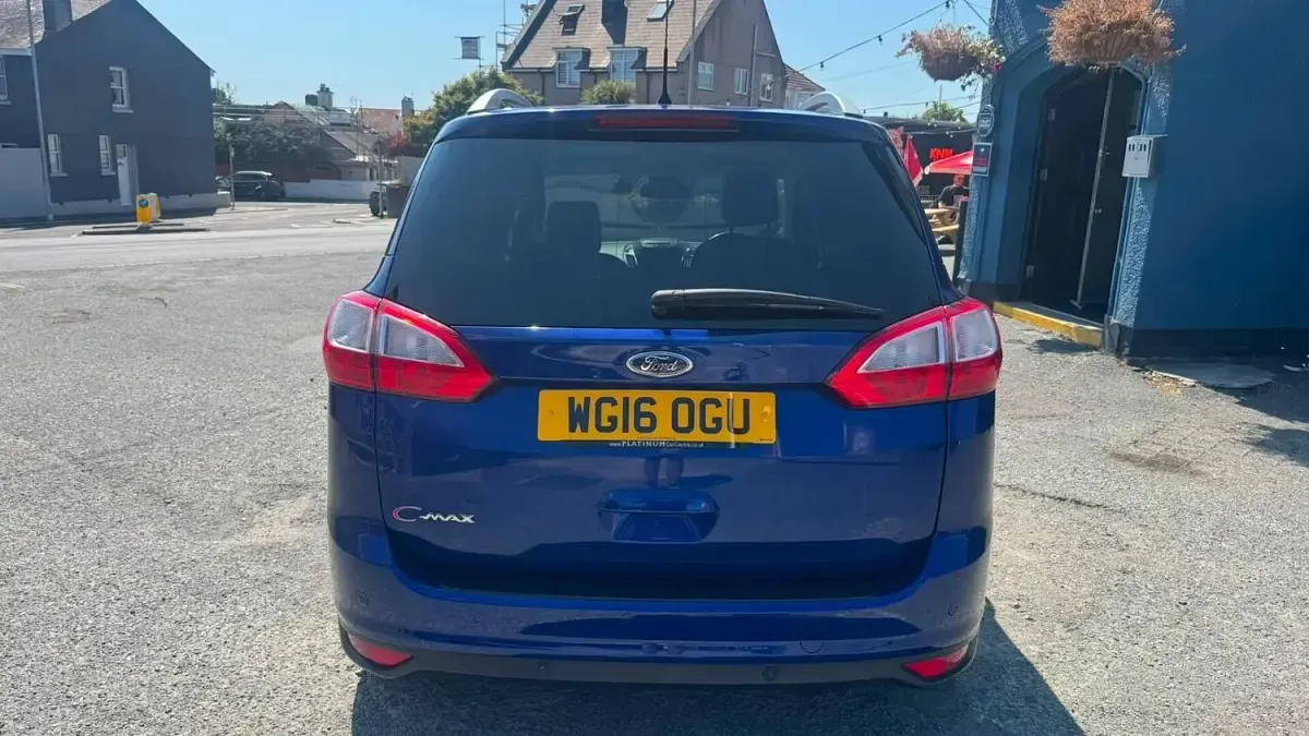 Used Ford Grand C-Max Titanium 118 HP (86 kW) 2016 Blue MPV