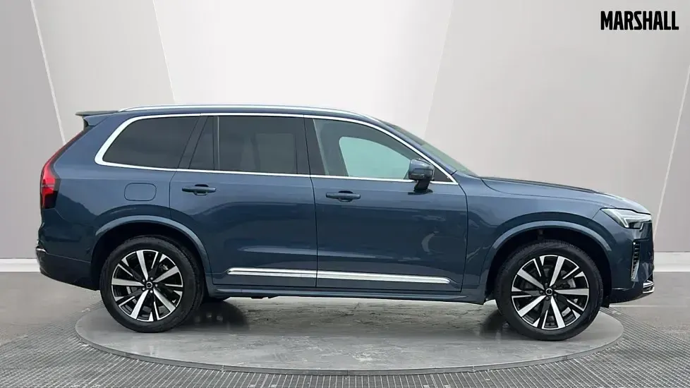 Used Volvo XC90 Core 250 HP (183 kW) 2025 Blue SUV