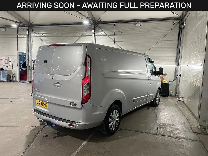 Used Ford Transit Custom Limited 130 HP (95 kW) 2023 Silver Van