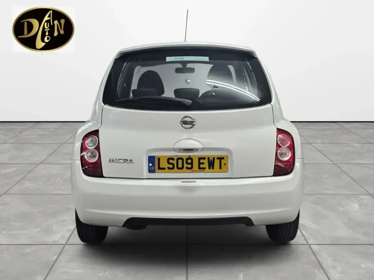 Begagnad Nissan Micra Acenta 79 HK (58 kW) 2009 Vit Halvkombi