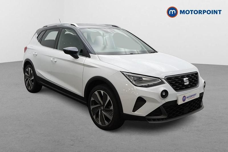 White Used 2022 Seat Arona FR Sport SUV | £15,099 (Fair price) - Image 1/4