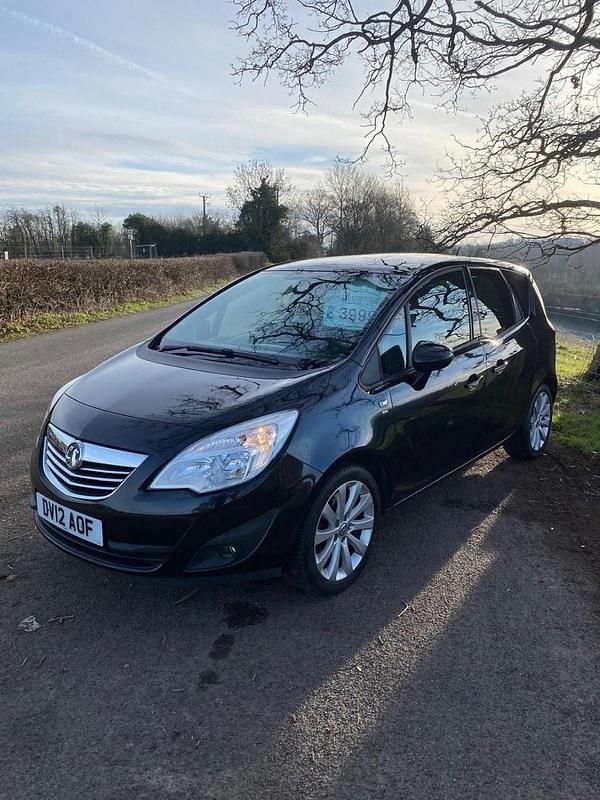 Used Vauxhall Meriva 130 HP (95 kW) 2012 Black MPV