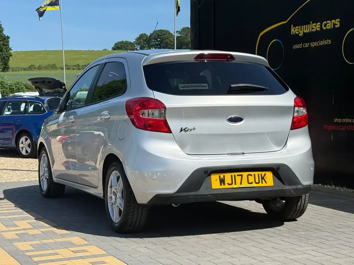 Used Ford Ka Plus Zetec 85 HP (62 kW) 2017 Silver Hatchback