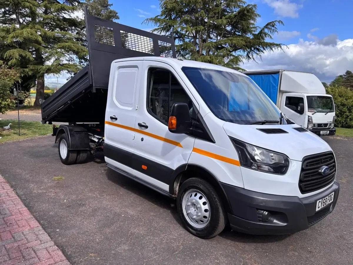 Usado Ford Transit 130 CV (95 kW) 2018 Blanco Descapotable