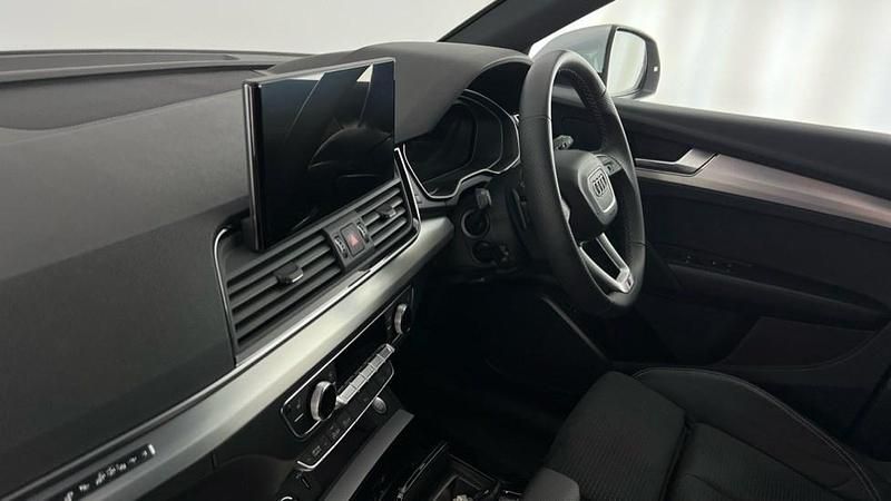 Image 2/4