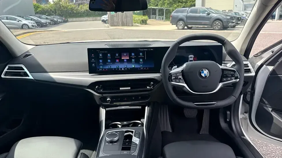 Used BMW 320 Sport Line 184 HP (135 kW) 2026 Alpine white Sedan