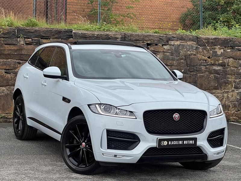 White Used 2016 Jaguar F-Pace R-Sport SUV | £13,995 (Fair price) - Image 1/4