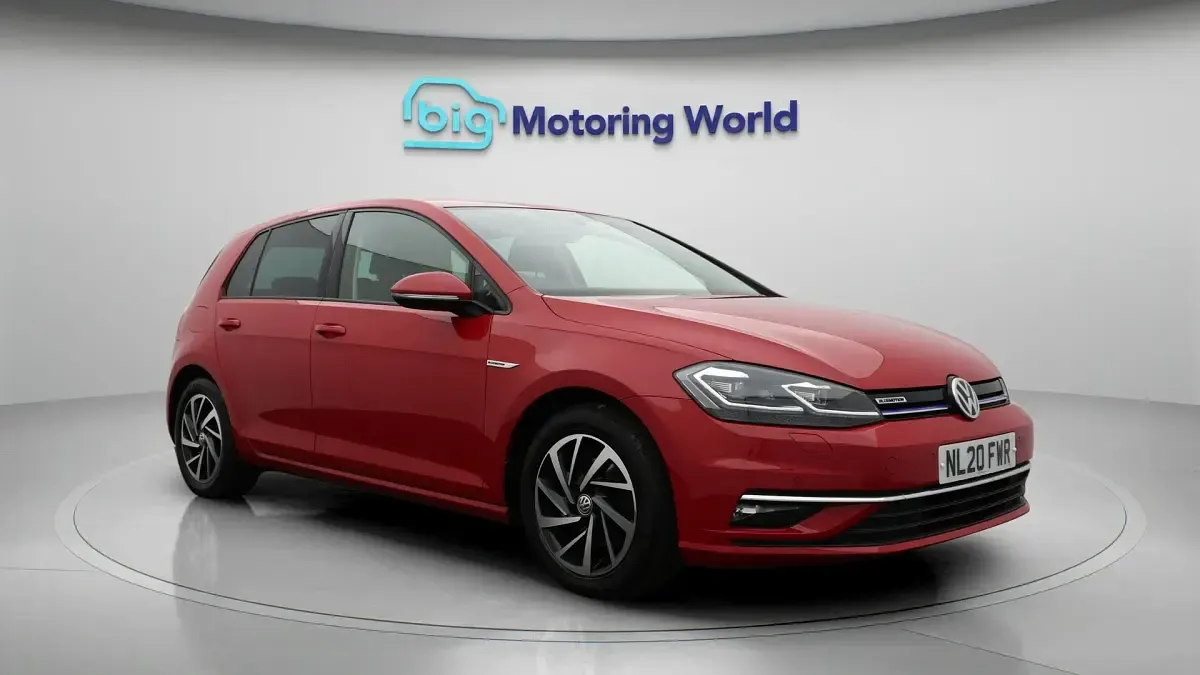 Used VW Golf VIII Edition 131 HP (96 kW) 2020 Hatchback