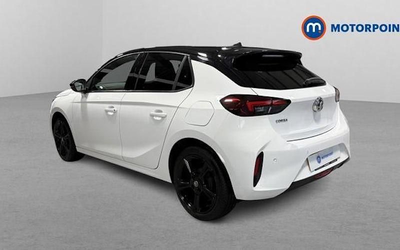 Used Vauxhall Corsa 75 HP (55 kW) 2023 White Hatchback