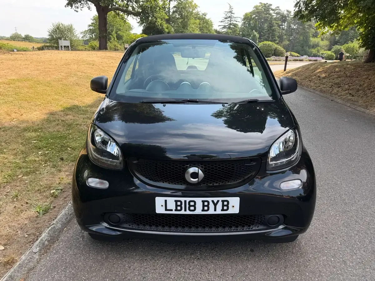 Used Smart ForTwo Coupé Pure 71 HP (52 kW) 2018 Black Coupe