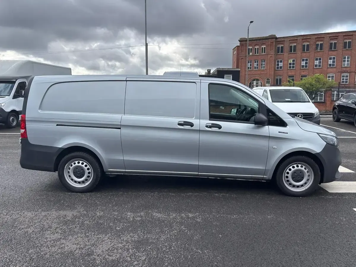 Used Mercedes e-Vito Progressive 66 kW (90 HP) 2025 Silver Van