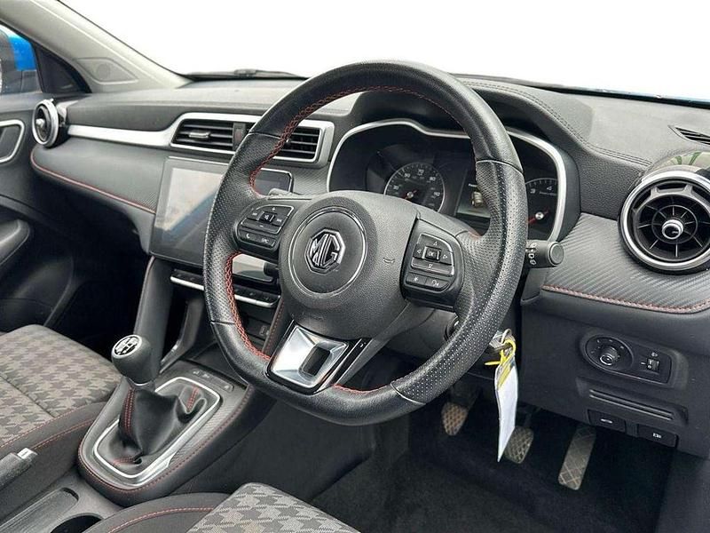 Used MG ZS Excite 106 HP (77 kW) 2022 Blue SUV