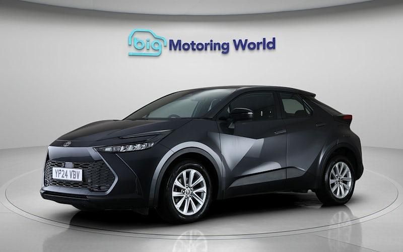 Used Toyota C-HR 140 HP (102 kW) 2026 SUV