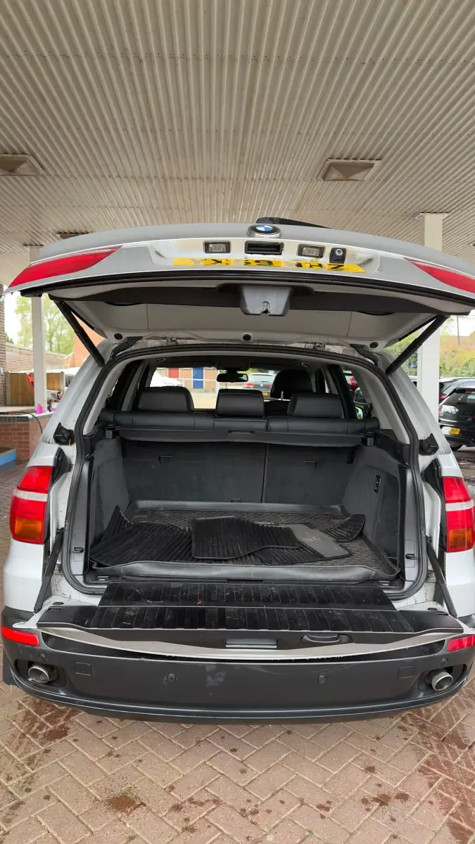 Begagnad BMW X5 Comfort Edition 2009 Silver SUV