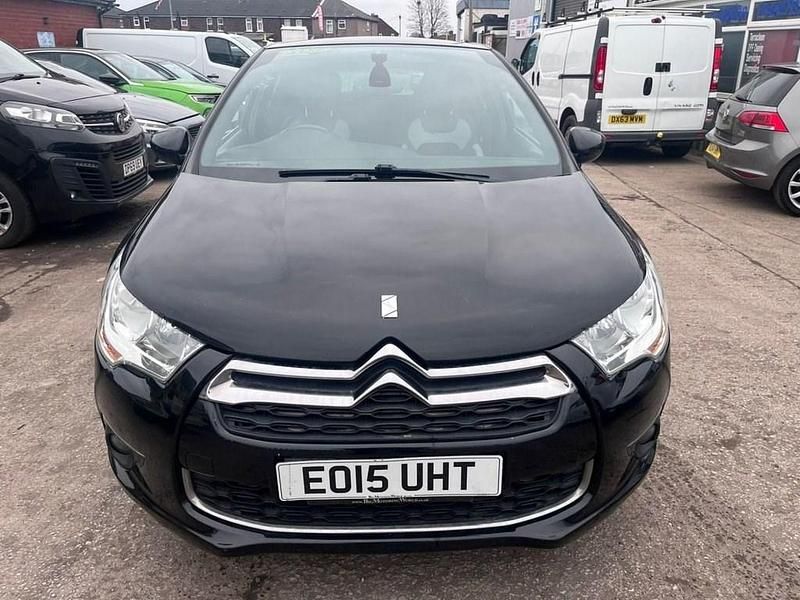 Usado Citroën DS4 115 HP (84 kW) 2015 Preto Citadino