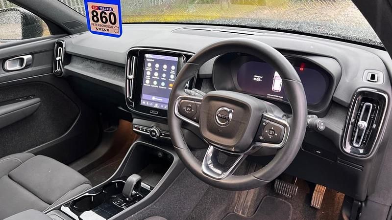 Used Volvo XC40 Core 169 kW (231 HP) 2023 Black SUV